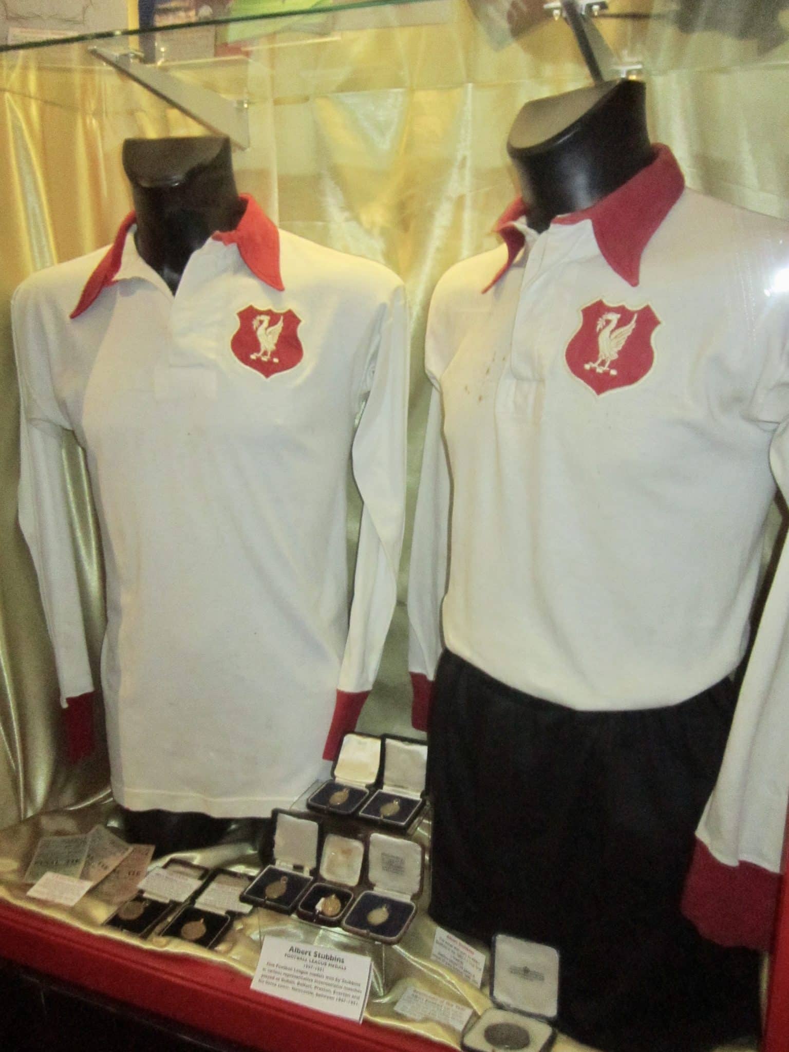Liverpool F.C. logo used 1950-1955